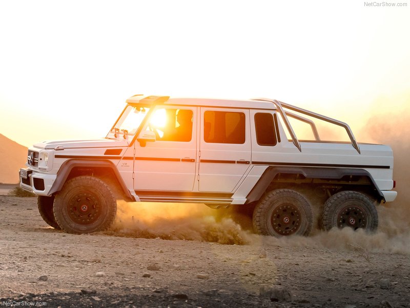 Mercedes-Benz-G63_AMG_6x6_Concept_2013_800x600_wallpaper_21