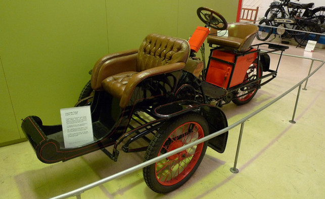 02-1905_Lagonda_Tricar_Glasgow_Transport_Museum