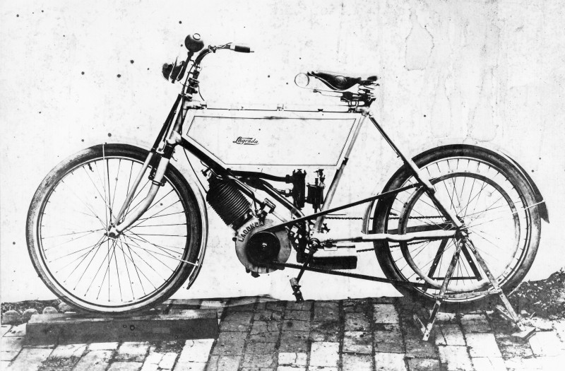 rs3-1903-lagonda-motor-cycle