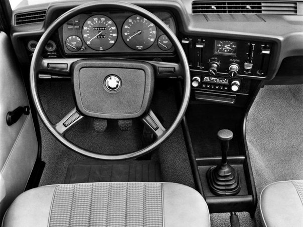 Evolyuciya-interera-BMW-3Series-19752012
