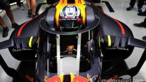 daniel-ricciardo-red-bull-racing-rb12-with-the-aeroscreen