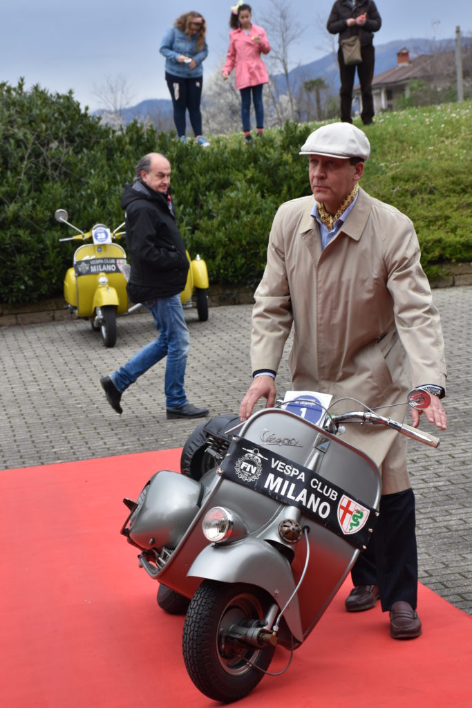 Vespa 98 del 1947 e del suo proprietario Pozzi Roberto